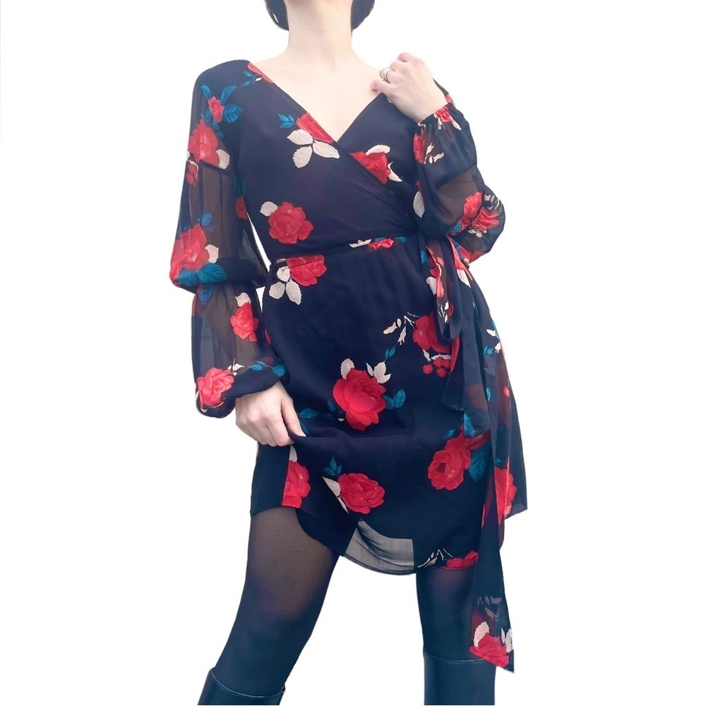 Club Monaco 100% Silk Floral Balloon Long Sleeve Wrap Mini Dress Small